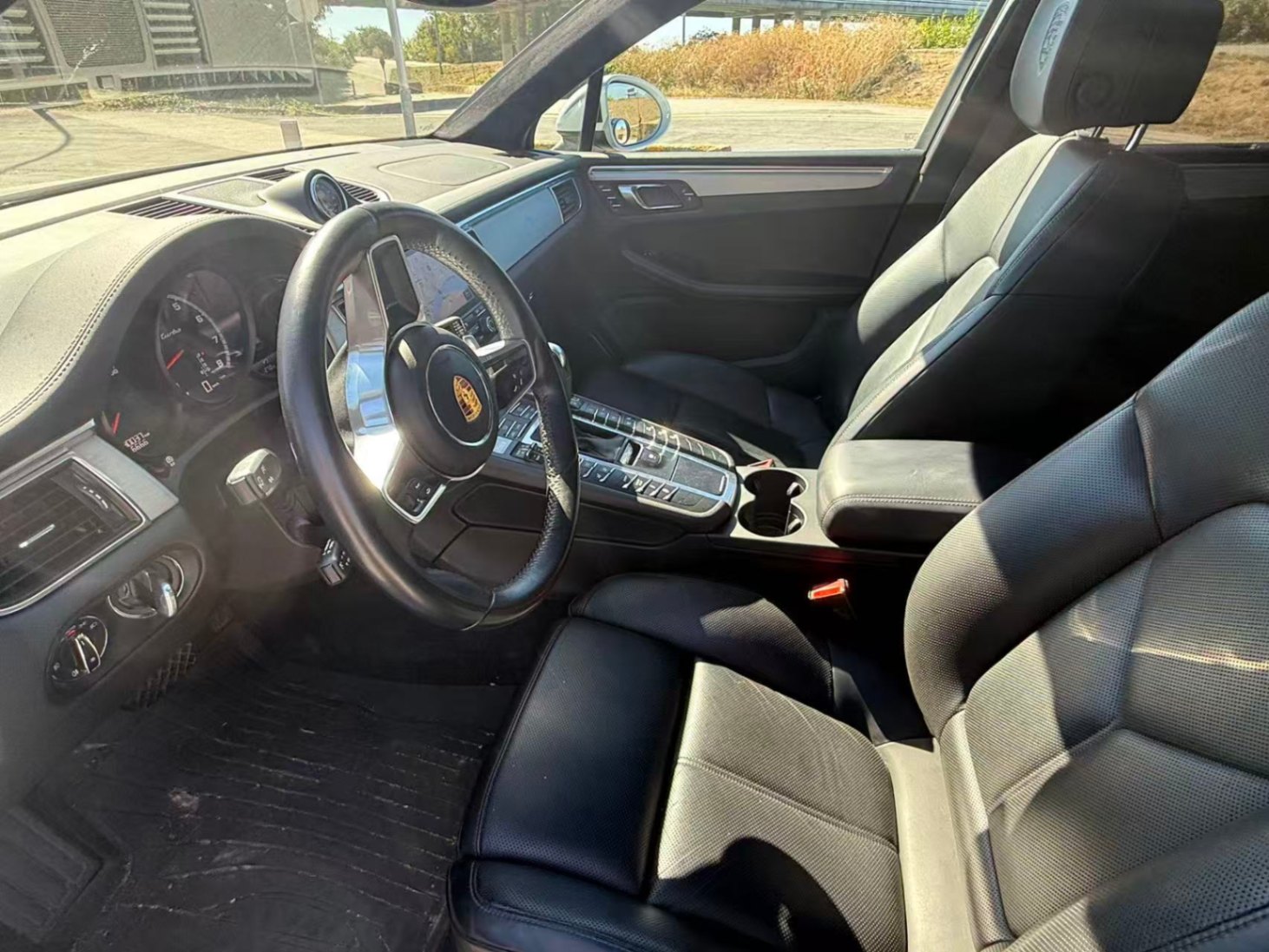 /1310782bcltd/2017-Porsche-Macan-3449405887814099.jpg