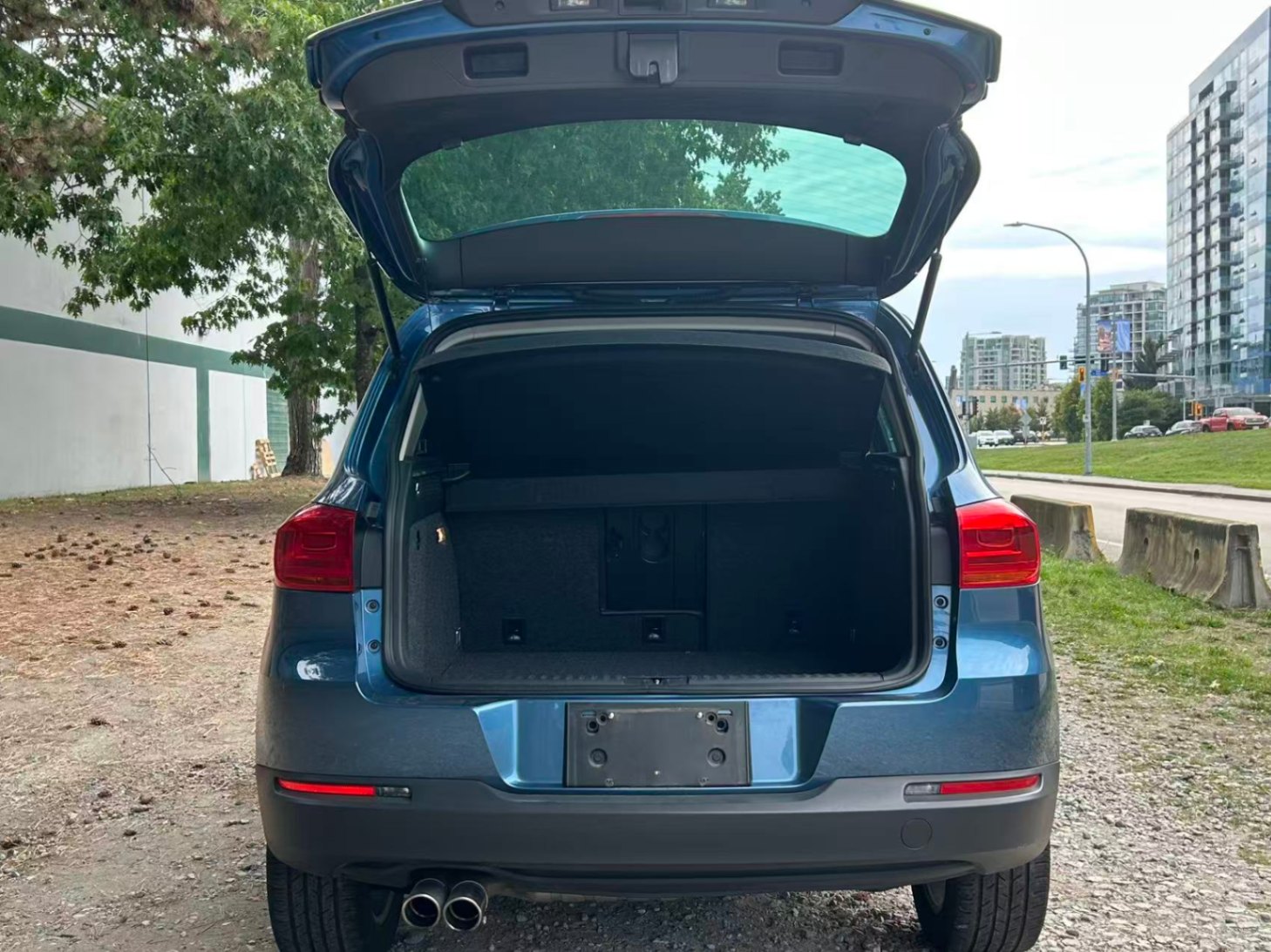 /1310782bcltd/2017-Volkswagen-Tiguan-9847517534696477.jpg