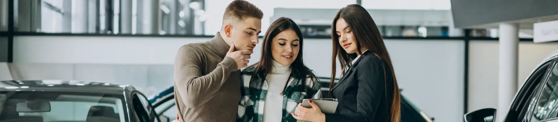 https://hillzcdn.ca/1469278bcltd/27130342608022473-ApplyForCredit.webp