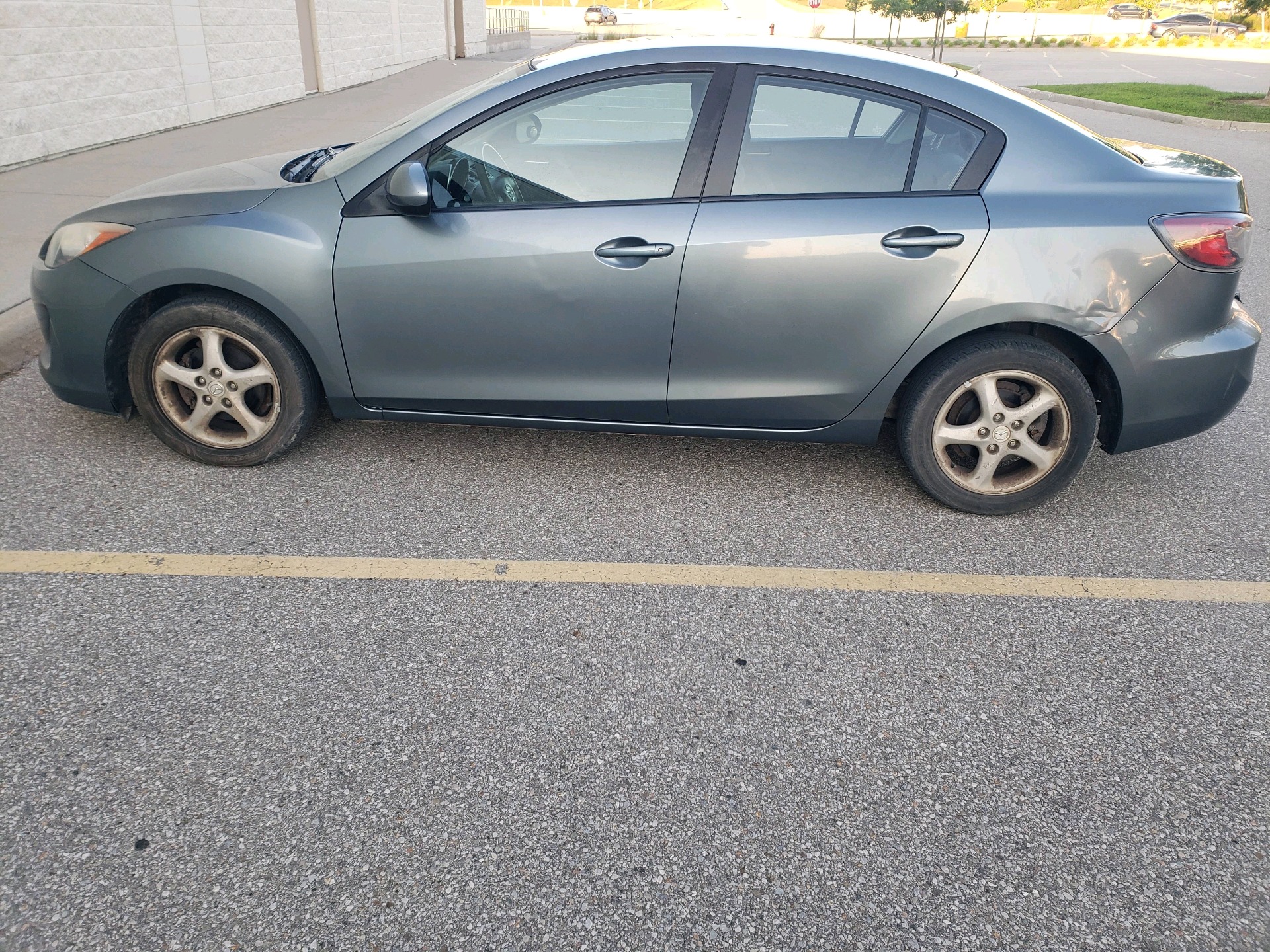 /2007785ontarioinc/2013-Mazda-Mazda3-1929101165421654.jpg