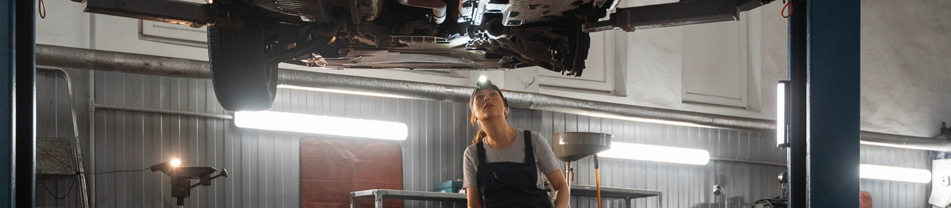 https://hillzcdn.ca/22gautosales1/3954295261695189-parts_finder.webp