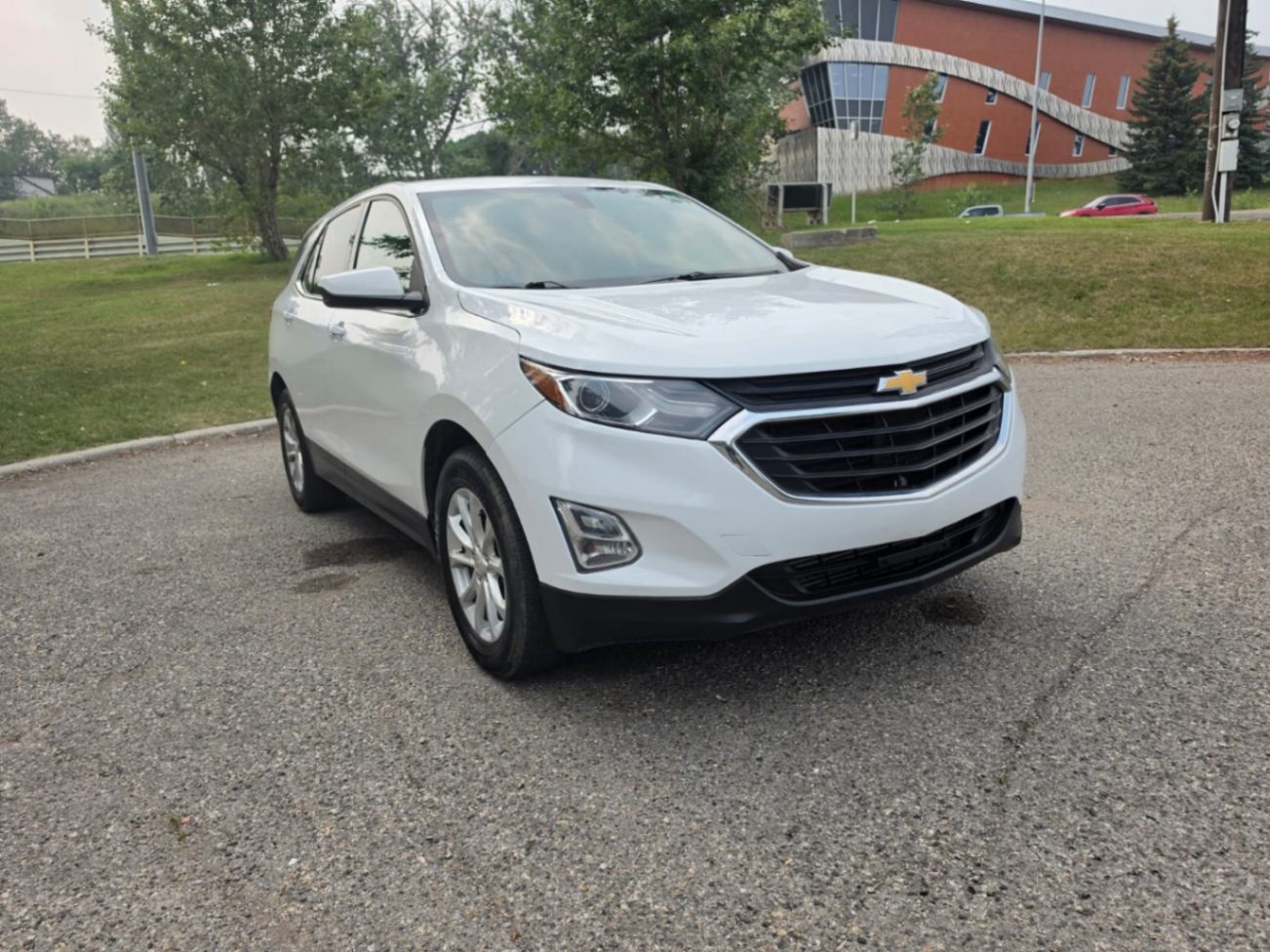 2019 Chevrolet Equinox FWD 4dr LT w/1LT β photo 1