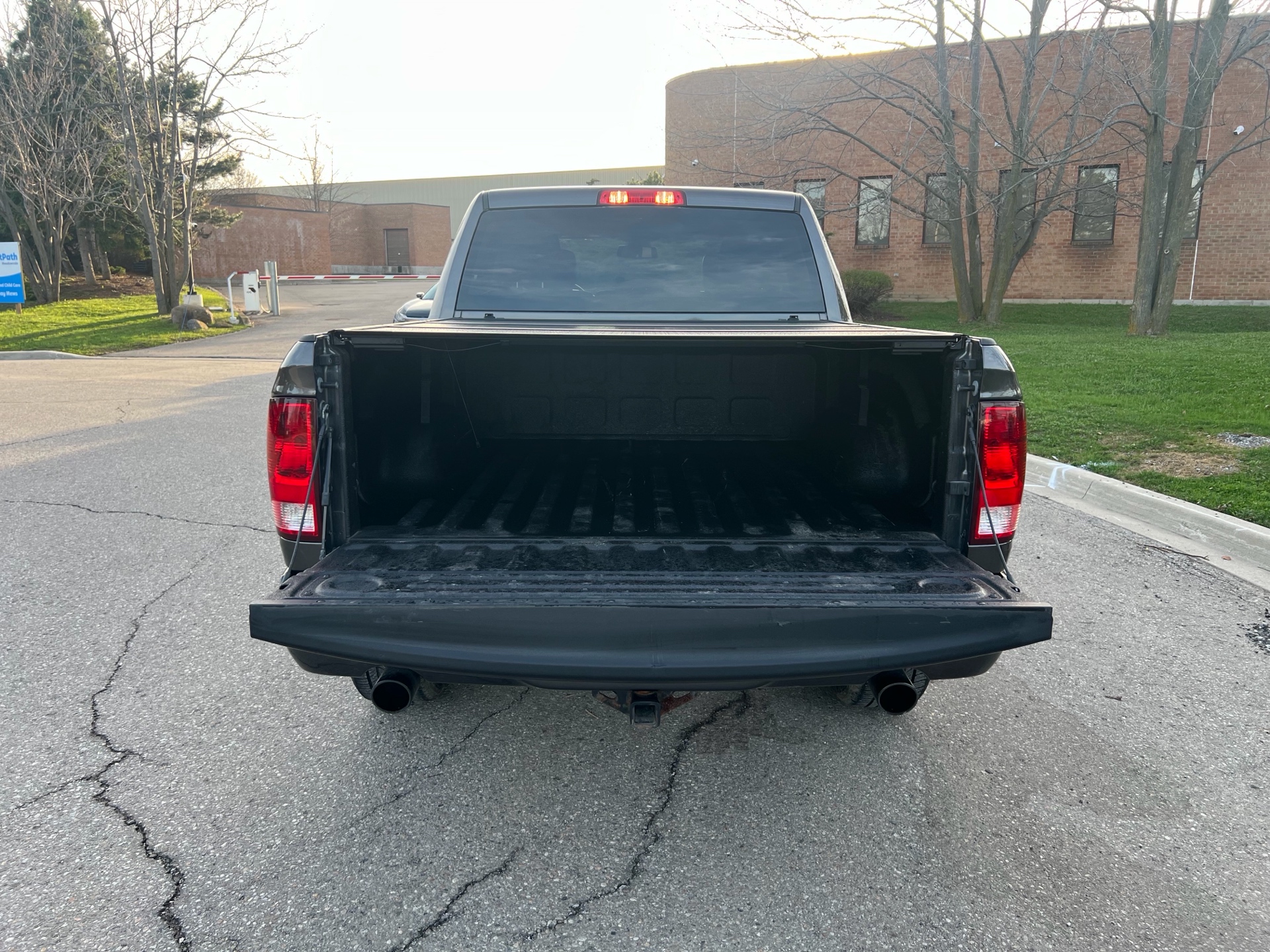 /88carsautosaleinc/2022-Ram-1500Classic-45674200190561853.jpg