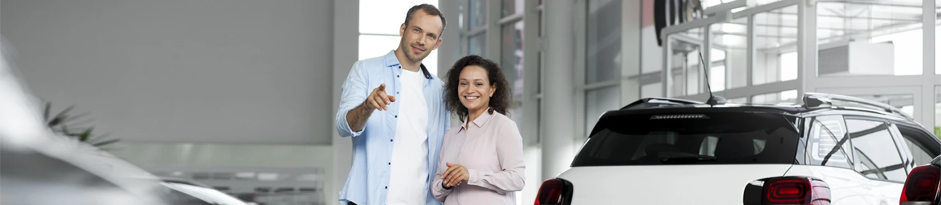 https://hillzcdn.ca/akautocentre/9884174178966216-Finance_department.webp