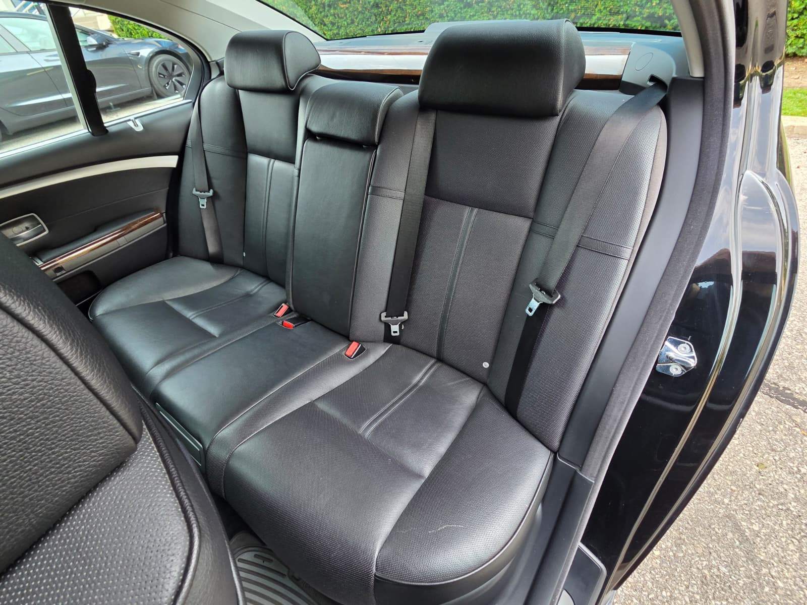 /akmautomotiveltd/2006-BMW-7-Series-16558802970729958.jpg