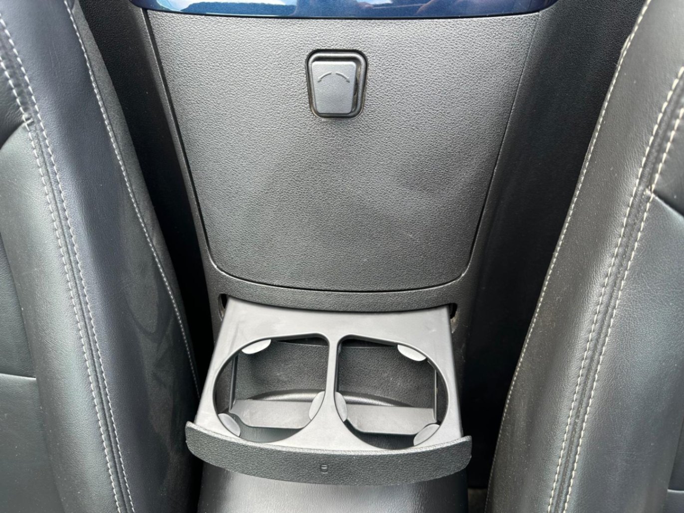 /akmautomotiveltd/2007-Pontiac-Solstice-7040329330435788.jpg