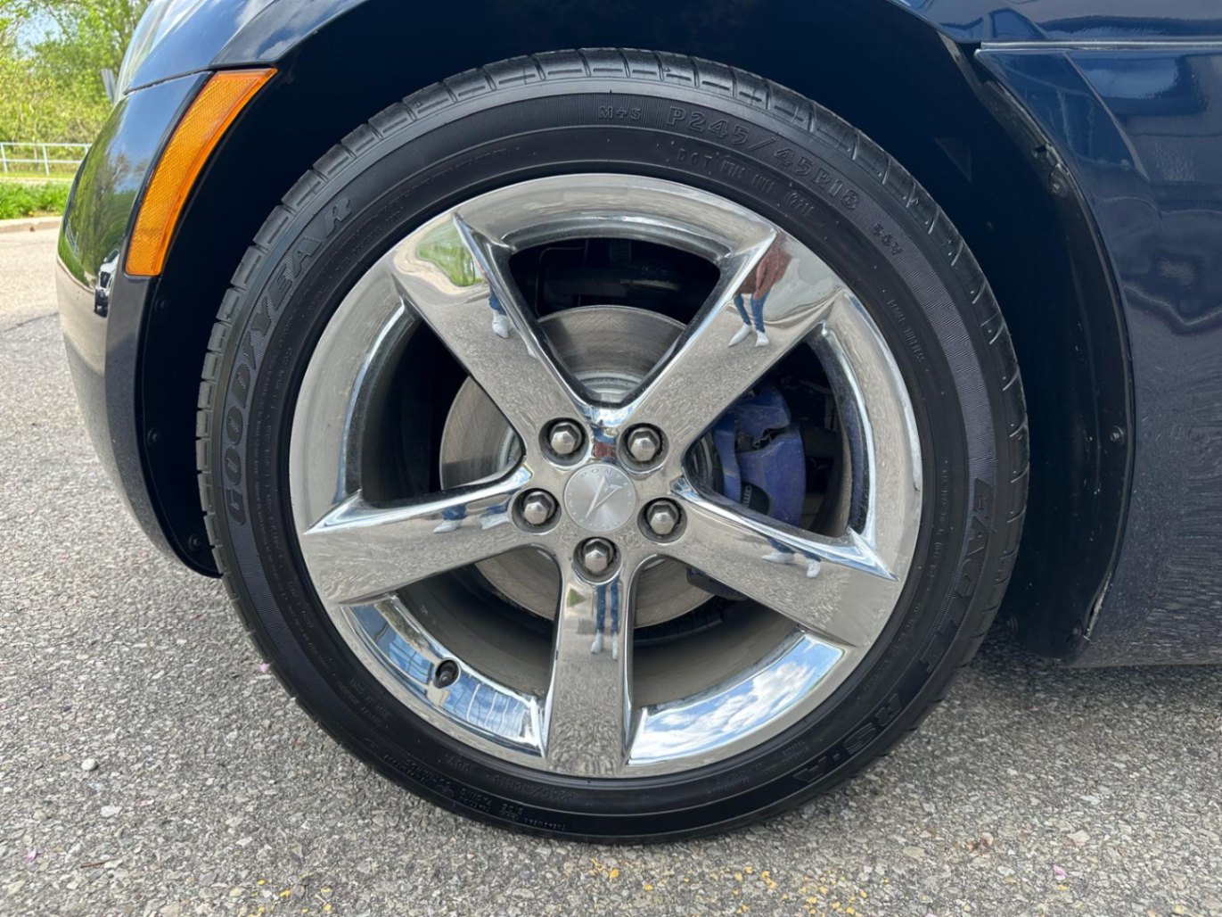 /akmautomotiveltd/2007-Pontiac-Solstice-981109801965742.jpg