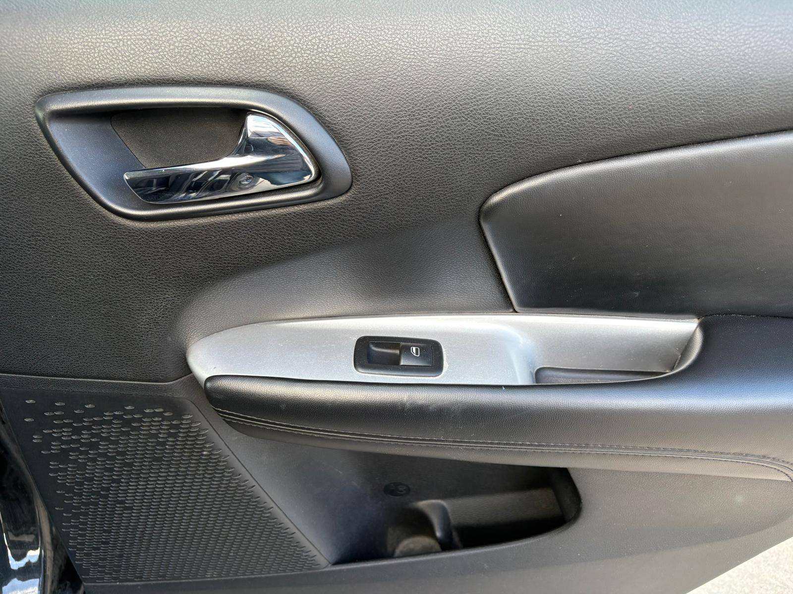 /akmautomotiveltd/2012-Dodge-Journey-8492841457826894.jpg