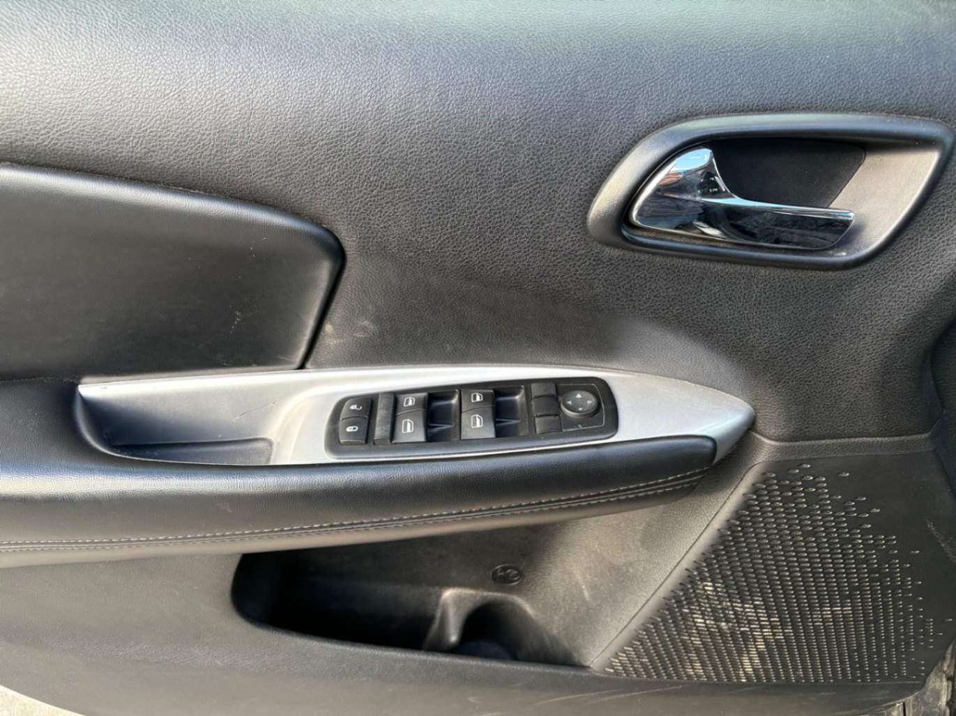 /akmautomotiveltd/2012-Dodge-Journey-9169509594448015.jpg