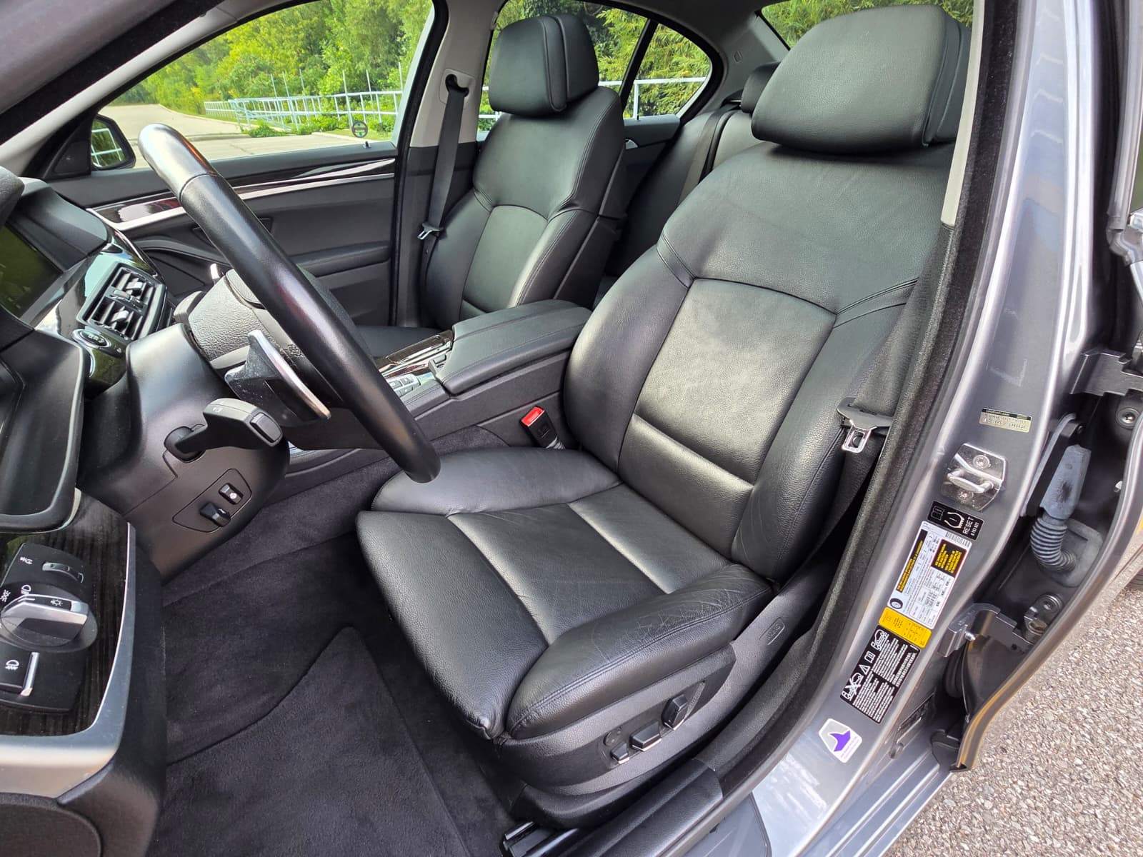 /akmautomotiveltd/2013-BMW-5-Series-4569826164354607.jpg