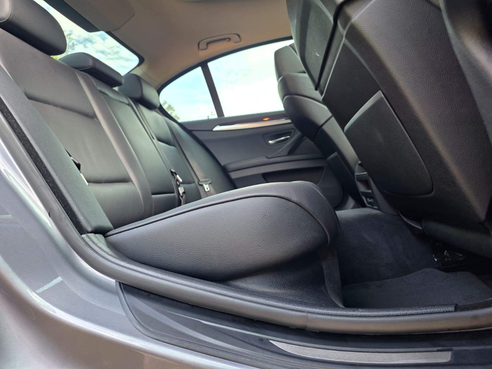 /akmautomotiveltd/2013-BMW-5-Series-5510213971190658.jpg