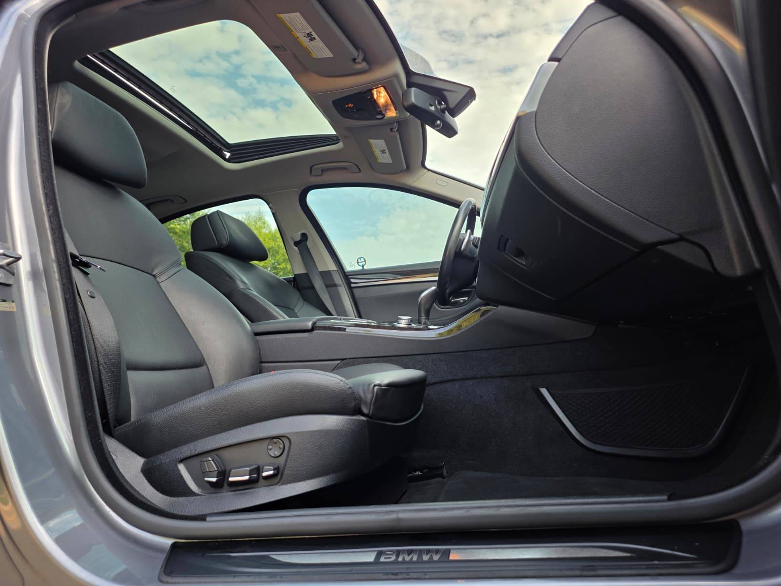 /akmautomotiveltd/2013-BMW-5-Series-754152557691742.jpg