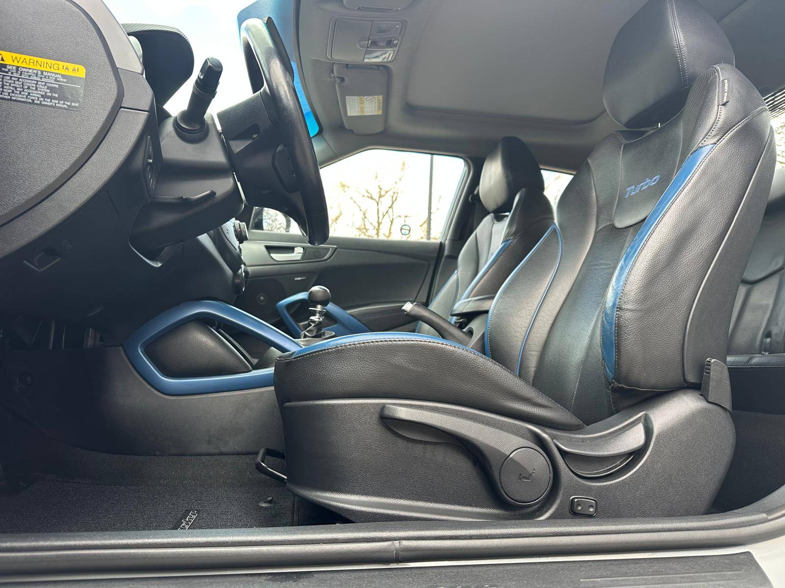 /akmautomotiveltd/2014-Hyundai-Veloster-20896967967730706.jpg
