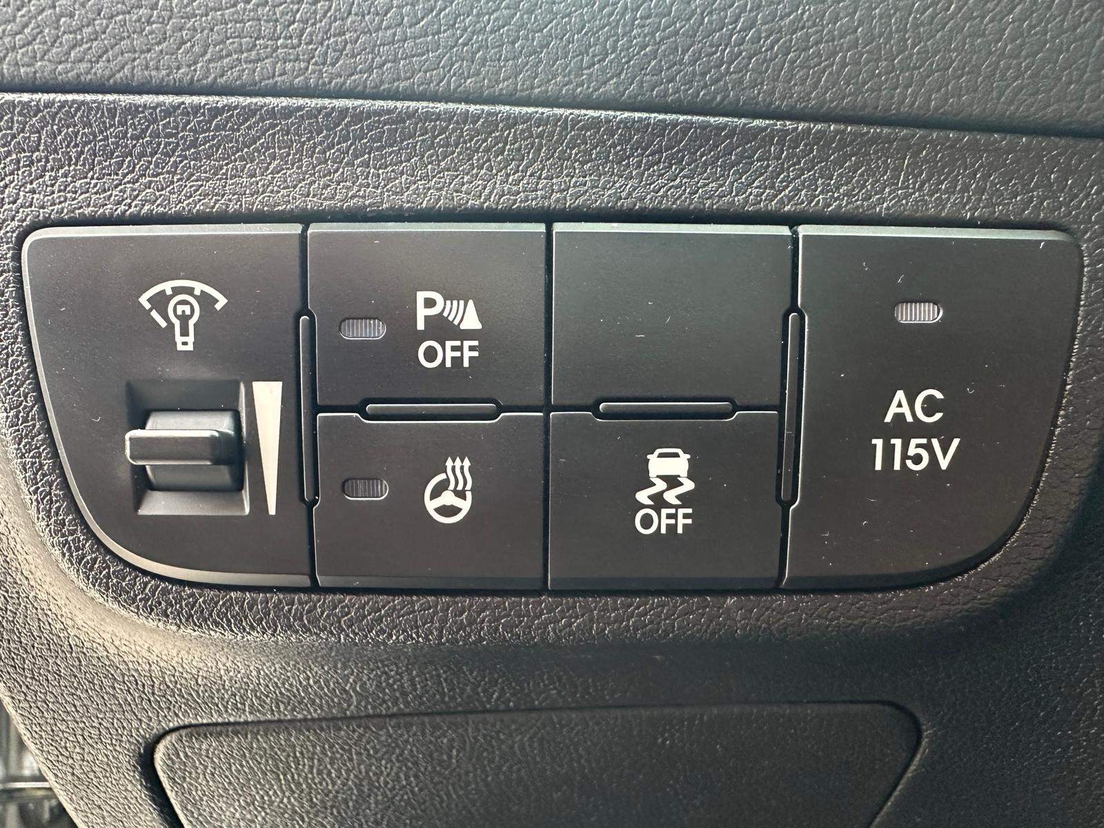 /akmautomotiveltd/2014-Hyundai-Veloster-22591286764404916.jpg