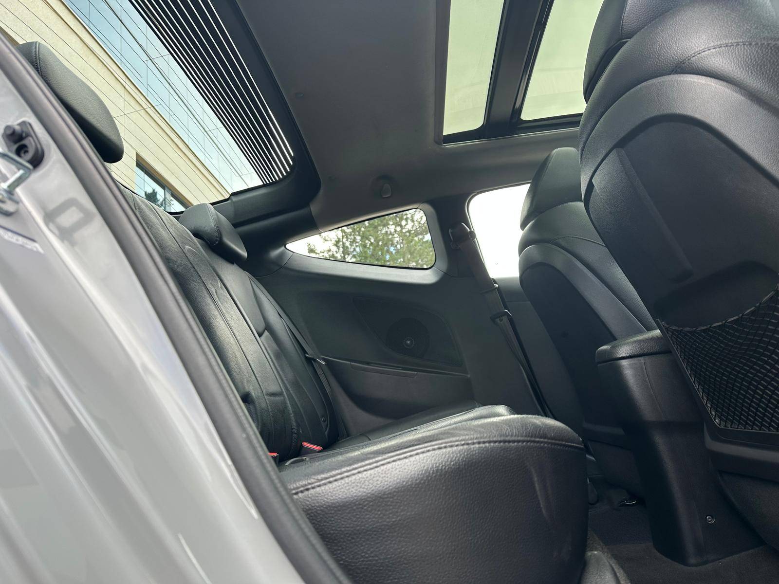 /akmautomotiveltd/2014-Hyundai-Veloster-5588311221458397.jpg