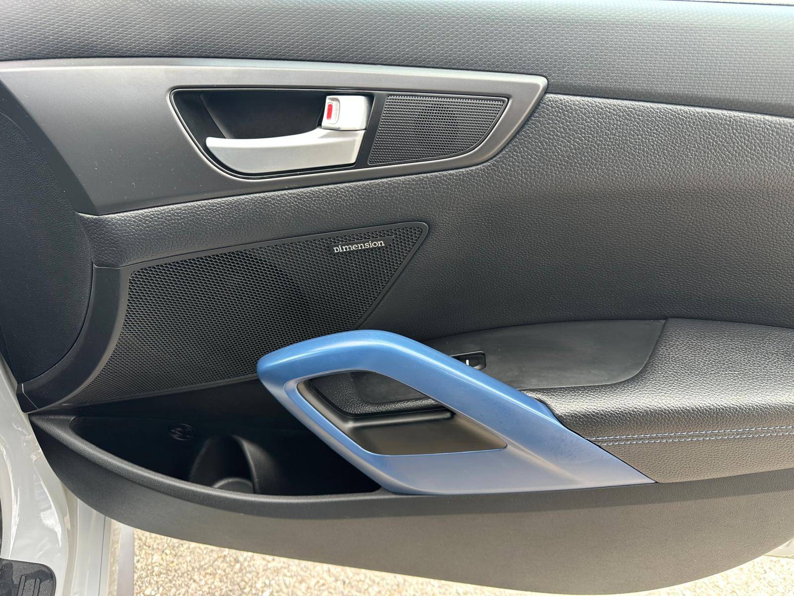 /akmautomotiveltd/2014-Hyundai-Veloster-6949362028018373.jpg