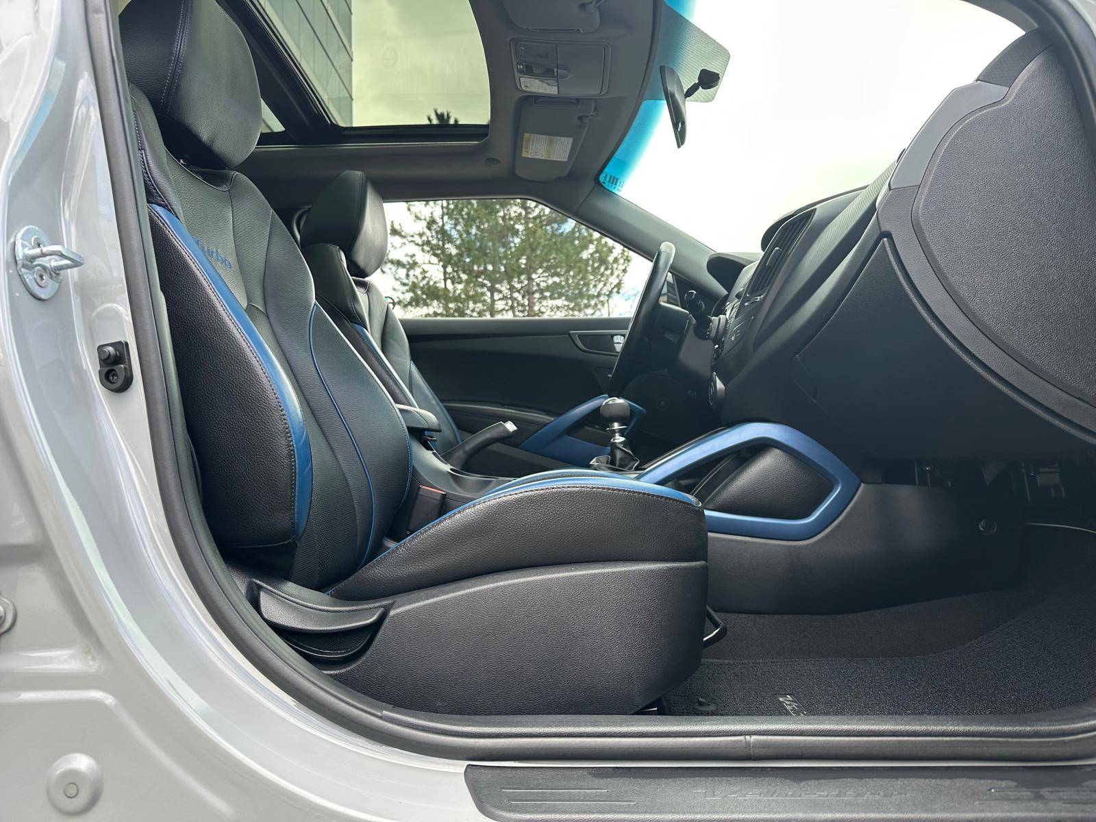 /akmautomotiveltd/2014-Hyundai-Veloster-9207738672044474.jpg