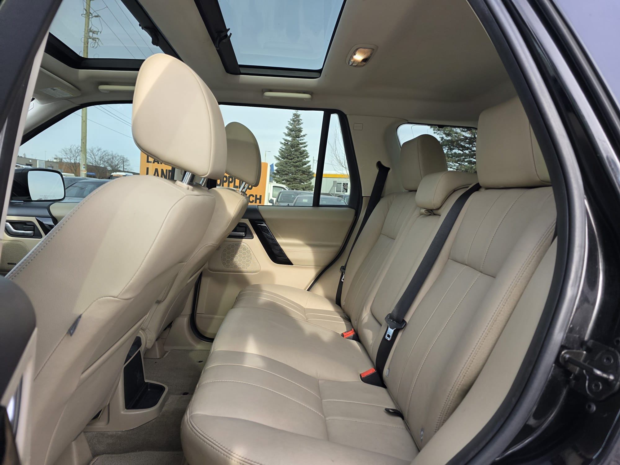 /akmautomotiveltd/2014-LandRover-LR2-6962100292634499.jpg