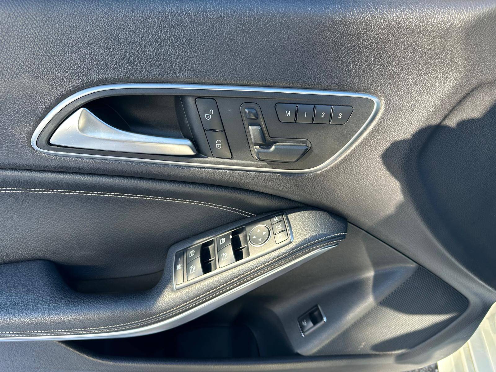 /akmautomotiveltd/2014-Mercedes-Benz-CLA-Class-21166493173753187.jpg