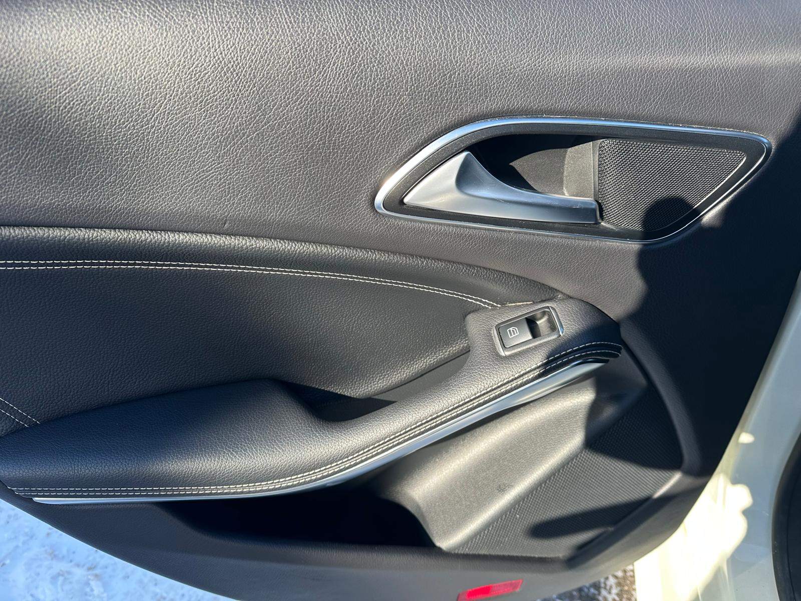 /akmautomotiveltd/2014-Mercedes-Benz-CLA-Class-4908519050903495.jpg