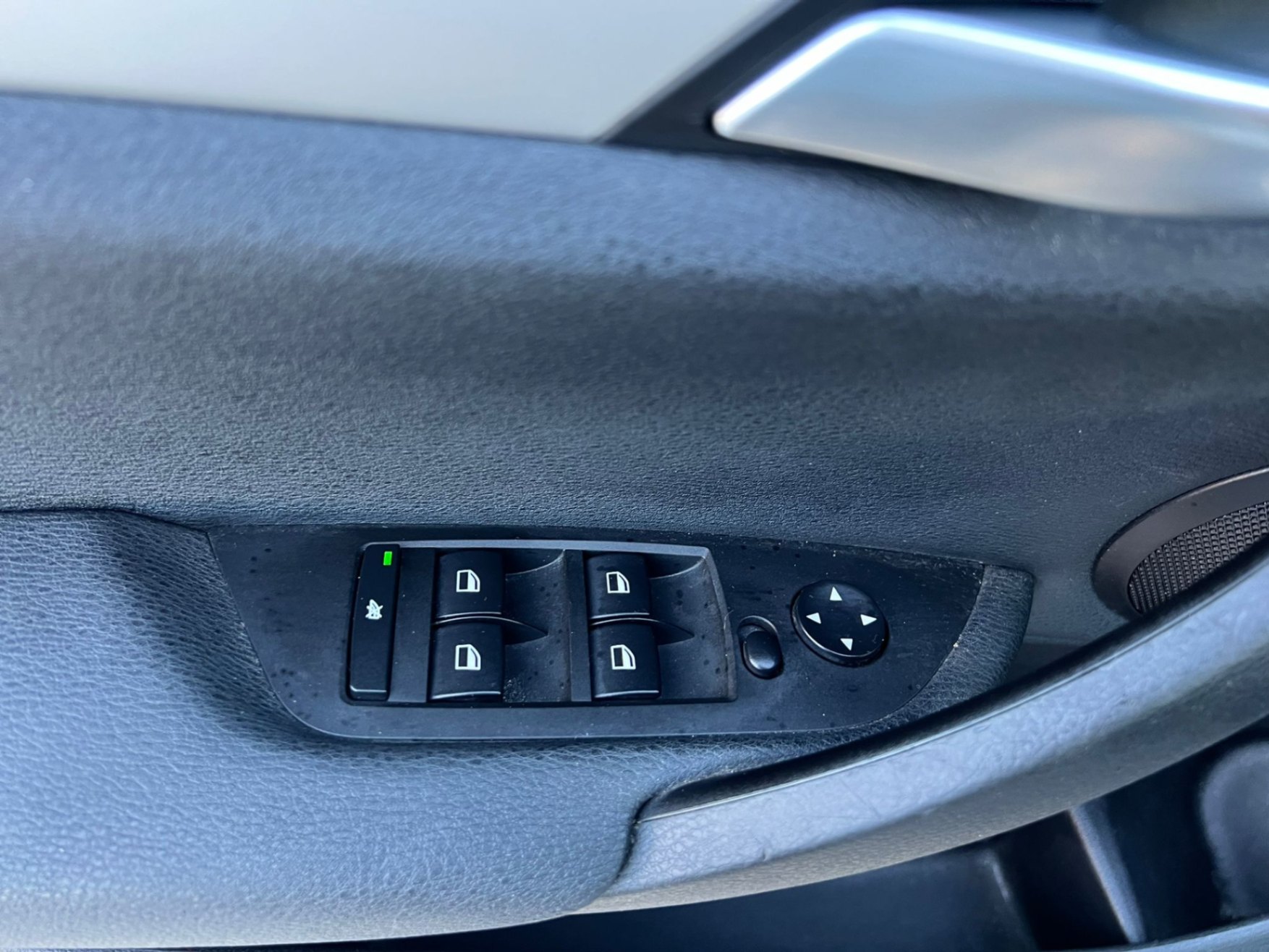 /akmautomotiveltd/2015-BMW-X1-8739303888897336.jpg