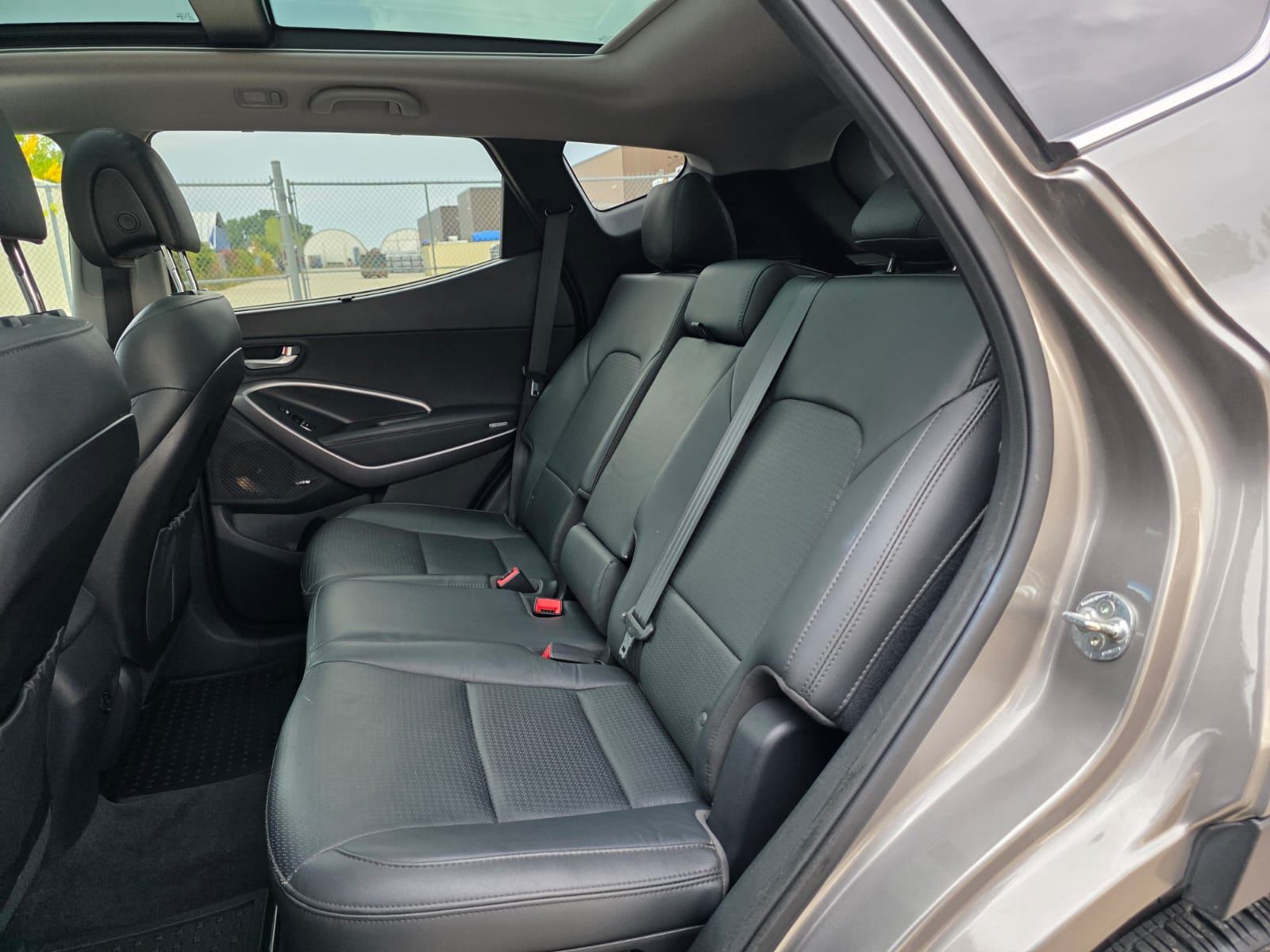 /akmautomotiveltd/2015-Hyundai-SantaFe-21092490715072465.jpg