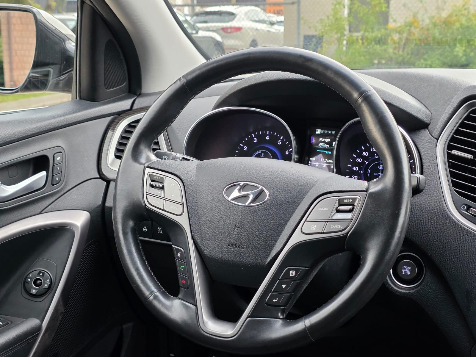 /akmautomotiveltd/2015-Hyundai-SantaFe-989224140797393.jpg