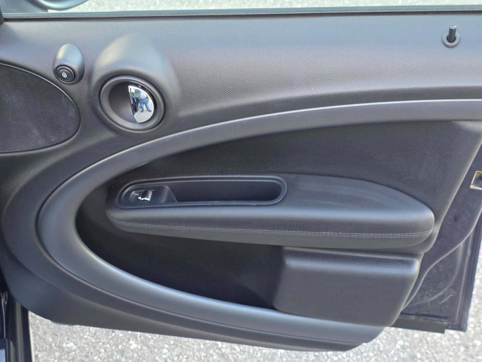 /akmautomotiveltd/2015-MINI-CooperCountryman-14580930691370675.jpg