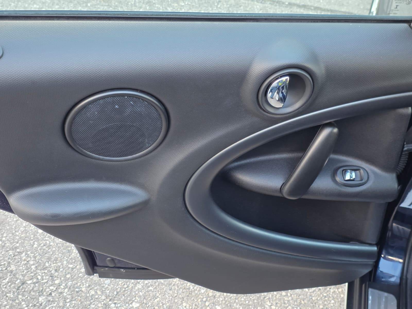/akmautomotiveltd/2015-MINI-CooperCountryman-21375010852828025.jpg
