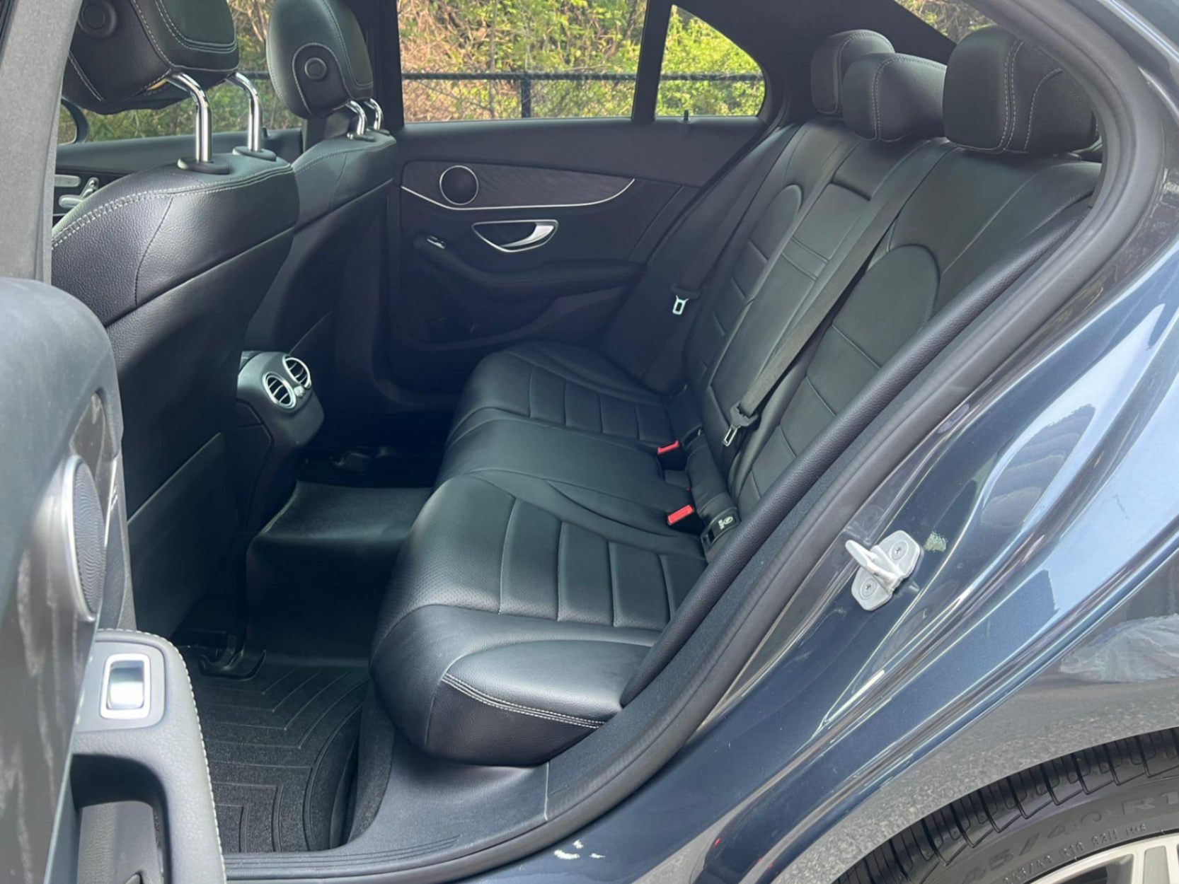 /akmautomotiveltd/2015-Mercedes-Benz-C-Class-37141110309927927.jpg
