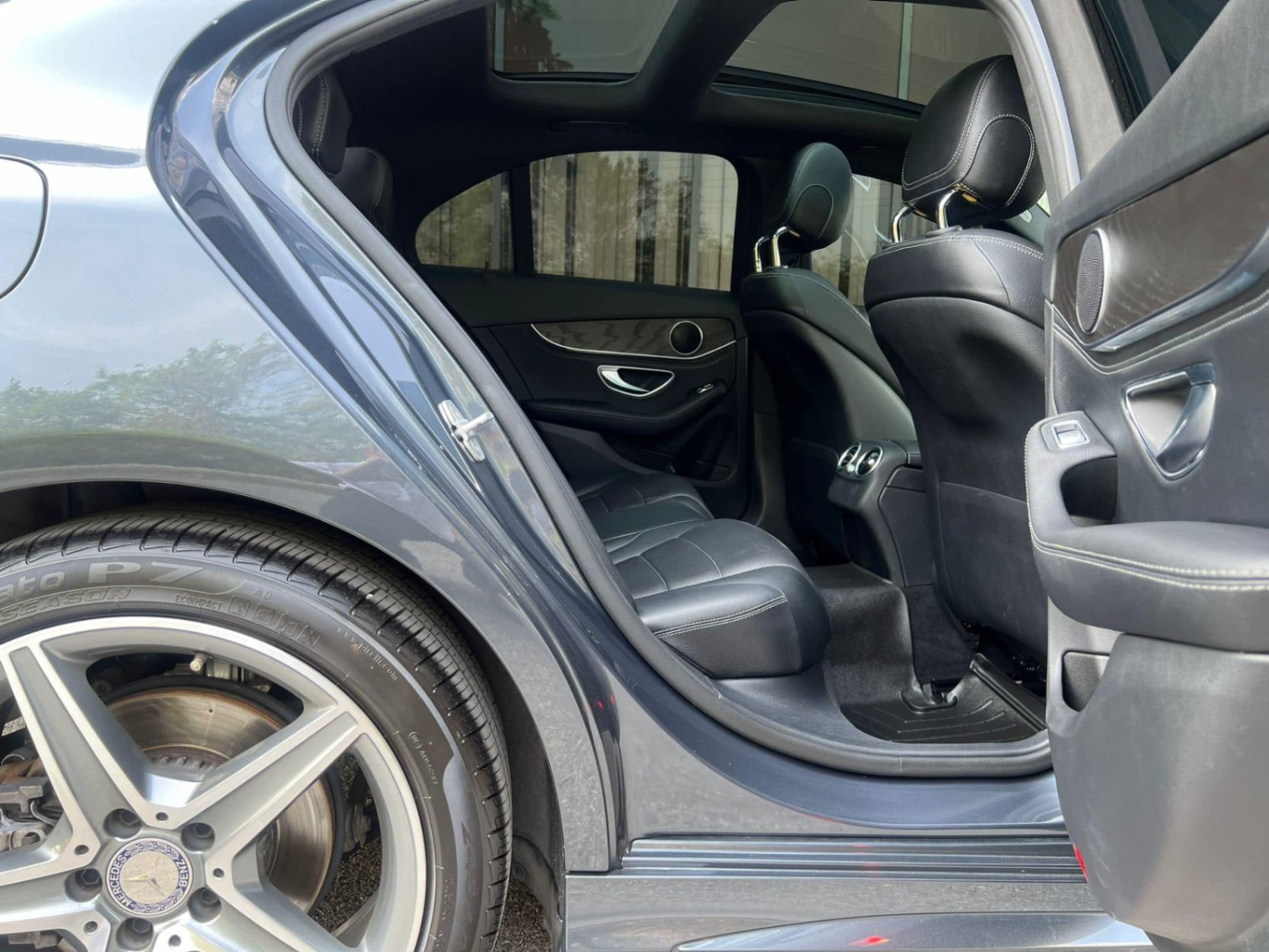 /akmautomotiveltd/2015-Mercedes-Benz-C-Class-7575633988805202.jpg
