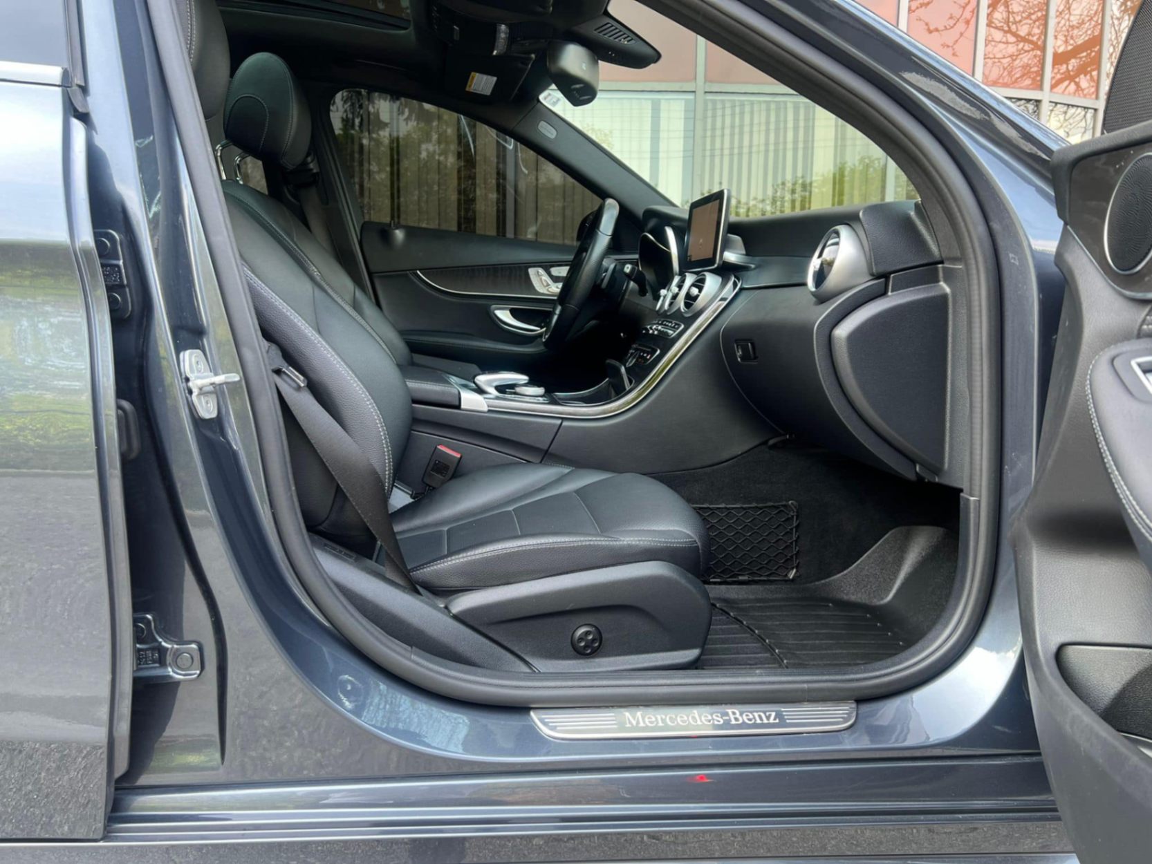 /akmautomotiveltd/2015-Mercedes-Benz-C-Class-9458522735173789.jpg