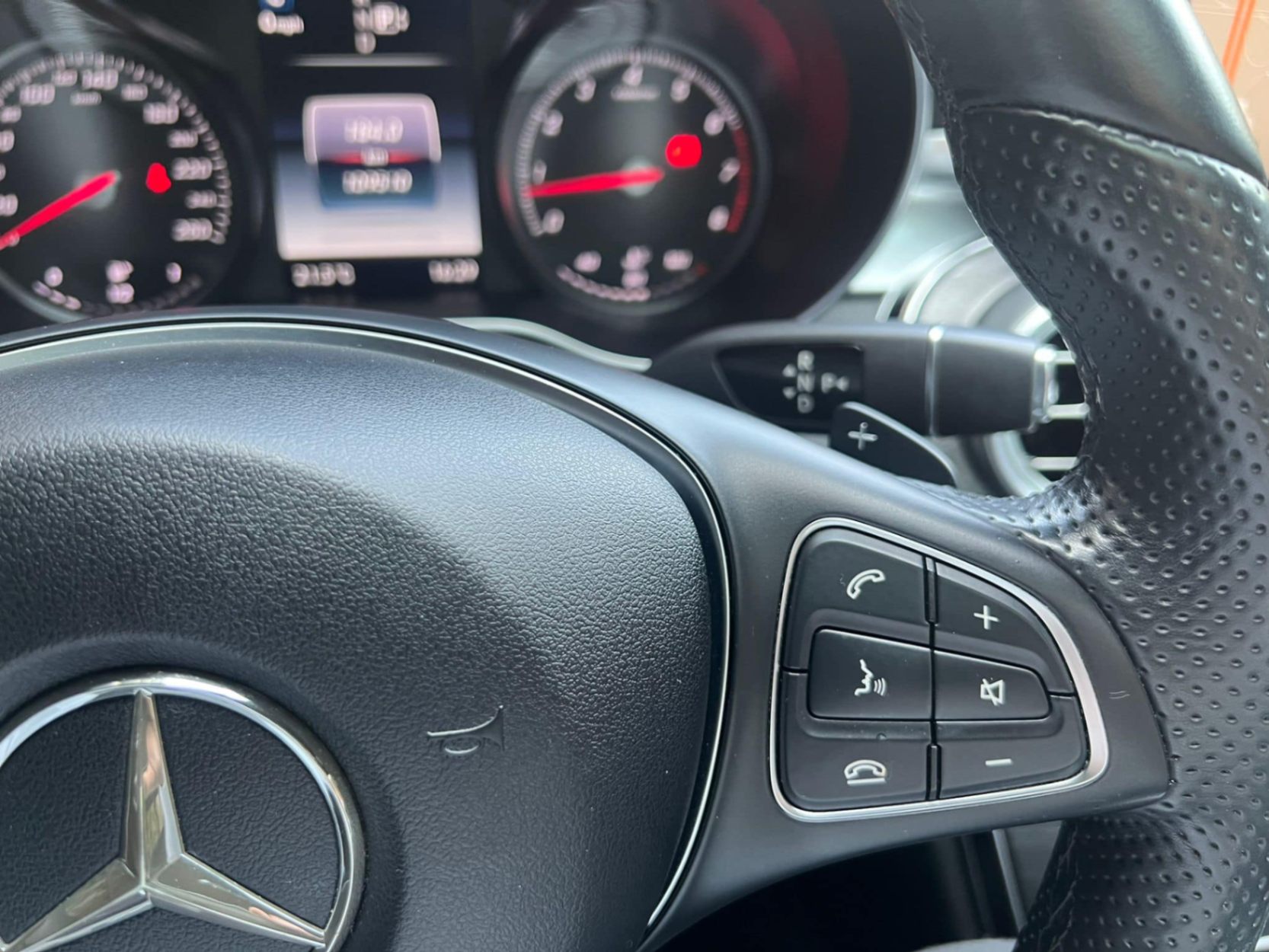 /akmautomotiveltd/2015-Mercedes-Benz-C-Class-9958055168476285.jpg