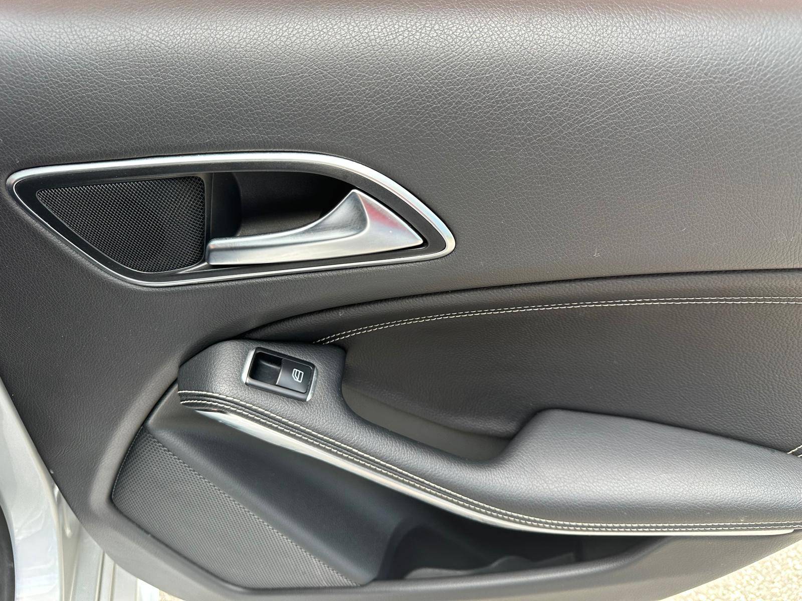 /akmautomotiveltd/2015-Mercedes-Benz-CLA-Class-08269349945267246.jpg