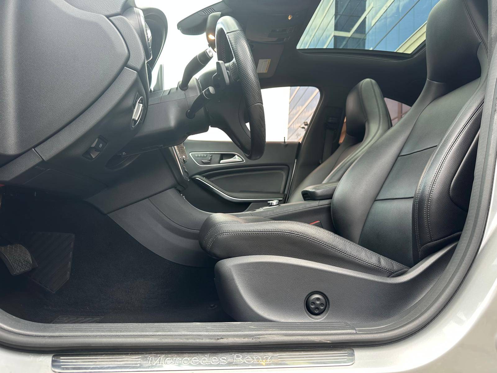 /akmautomotiveltd/2015-Mercedes-Benz-CLA-Class-4910654026928747.jpg