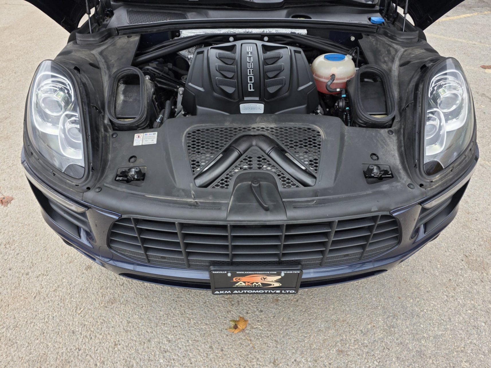 /akmautomotiveltd/2015-Porsche-Macan-0347750369284765.jpg