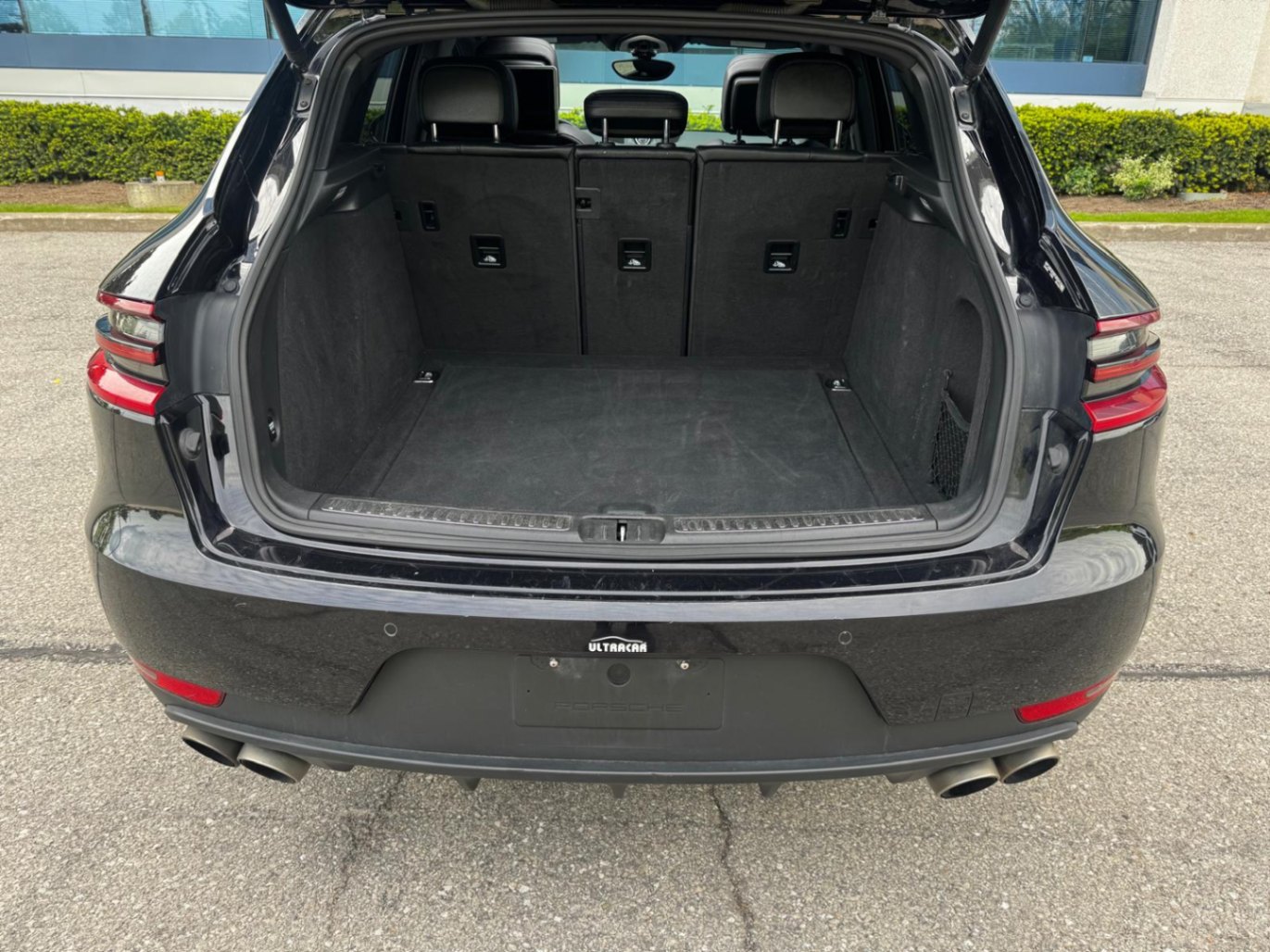 /akmautomotiveltd/2015-Porsche-Macan-39050068872067234.jpg