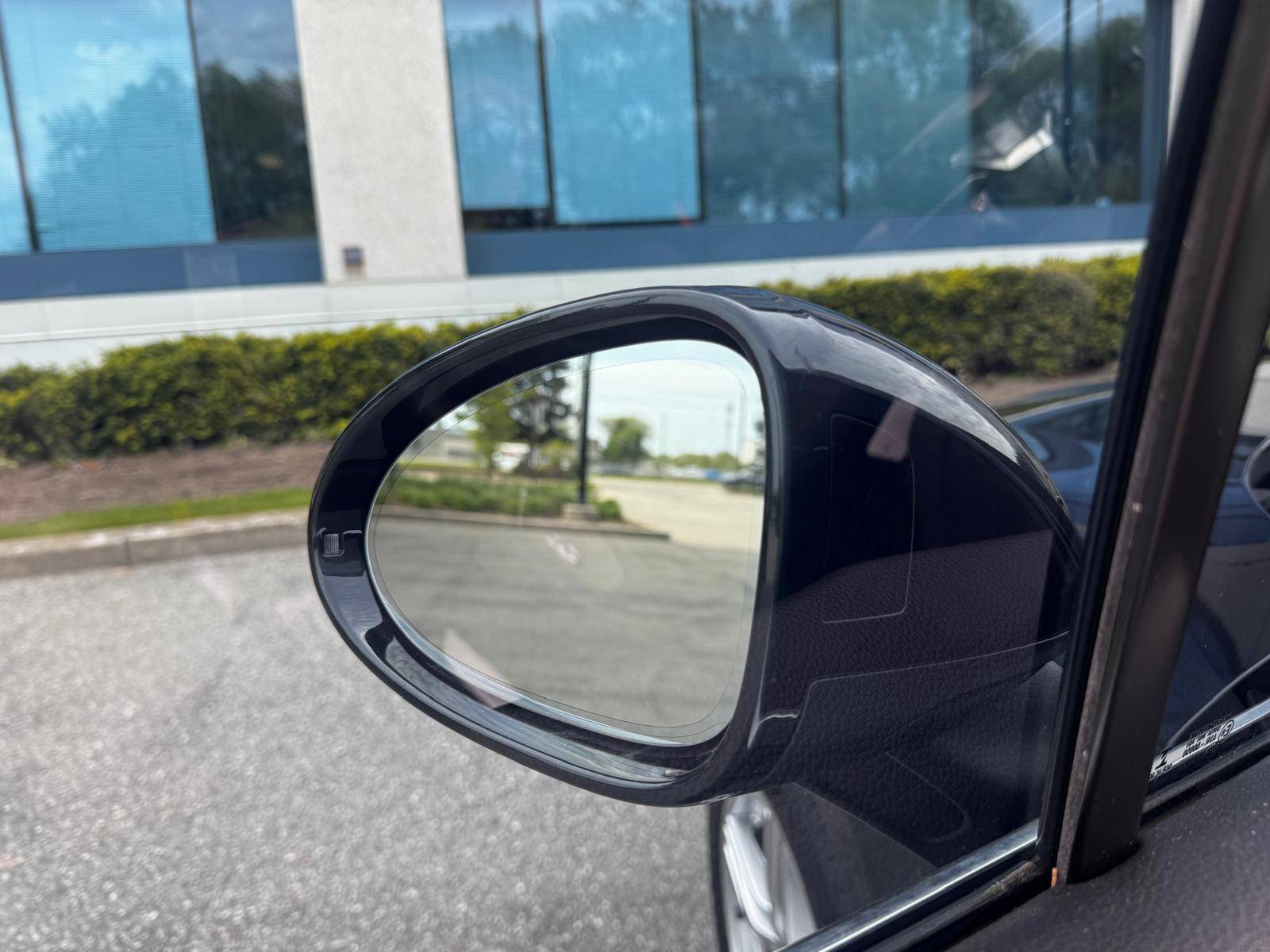 /akmautomotiveltd/2015-Porsche-Macan-46628094577798773.jpg