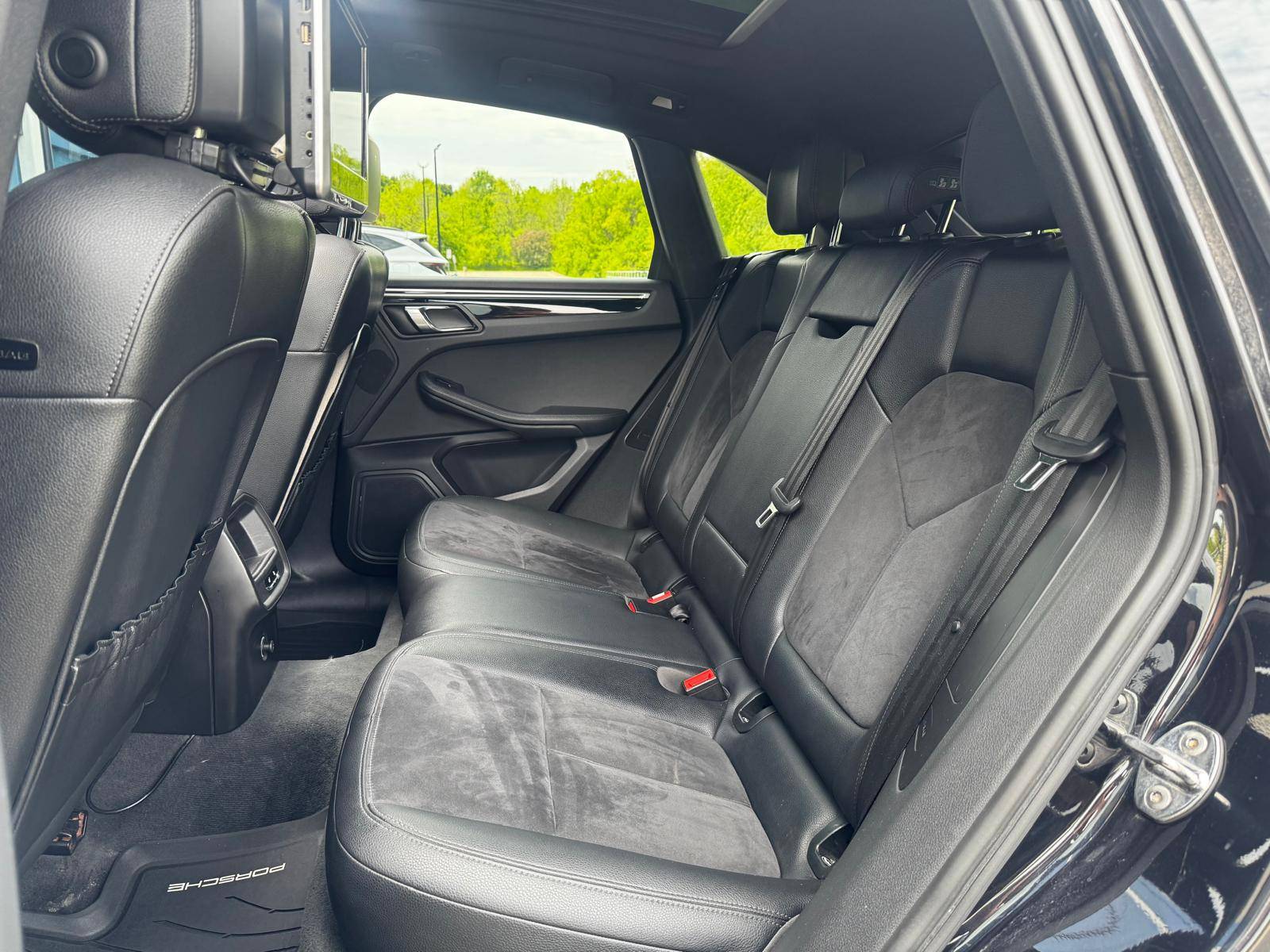 /akmautomotiveltd/2015-Porsche-Macan-49242456107624655.jpg