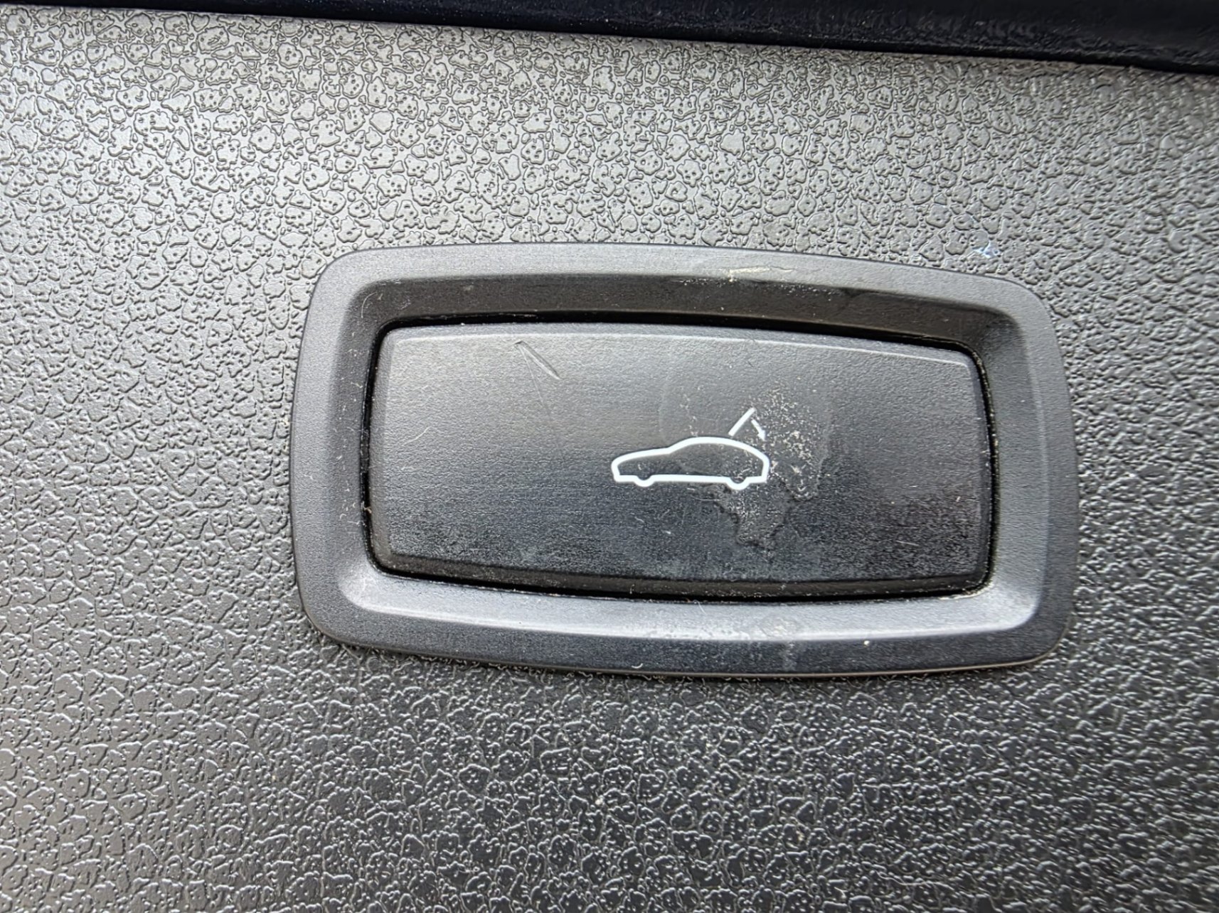 /akmautomotiveltd/2015-Porsche-Macan-5579720049172581.jpg