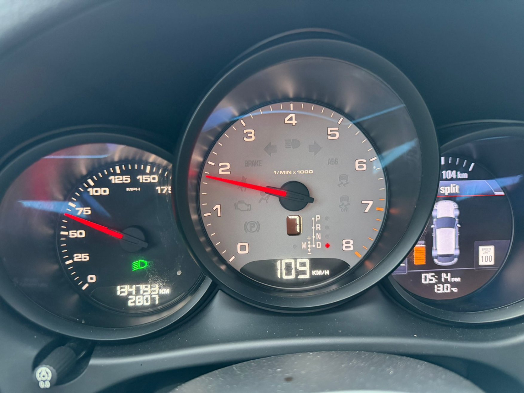 /akmautomotiveltd/2015-Porsche-Macan-5969843227501967.jpg