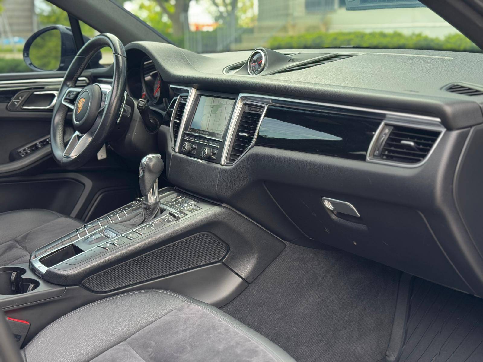 /akmautomotiveltd/2015-Porsche-Macan-6271045730890035.jpg