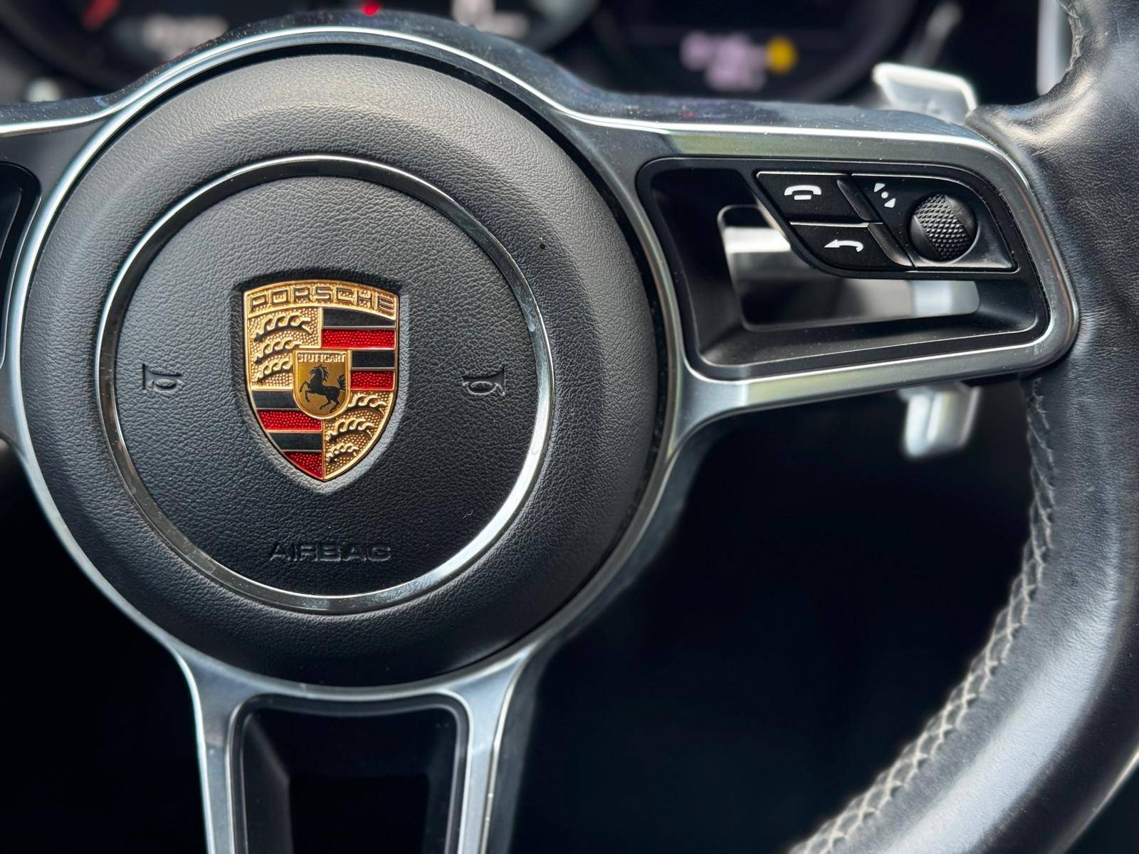 /akmautomotiveltd/2015-Porsche-Macan-794363843249601.jpg