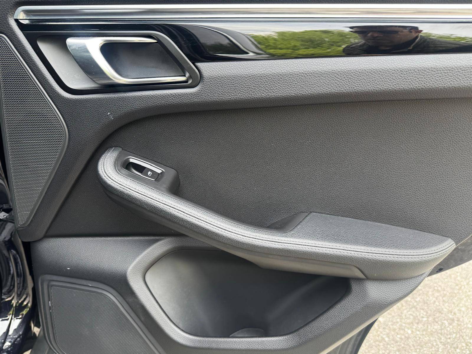 /akmautomotiveltd/2015-Porsche-Macan-810722117108359.jpg