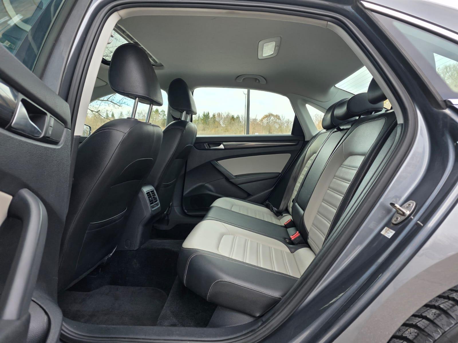 /akmautomotiveltd/2015-Volkswagen-Passat-43010858216353554.jpg