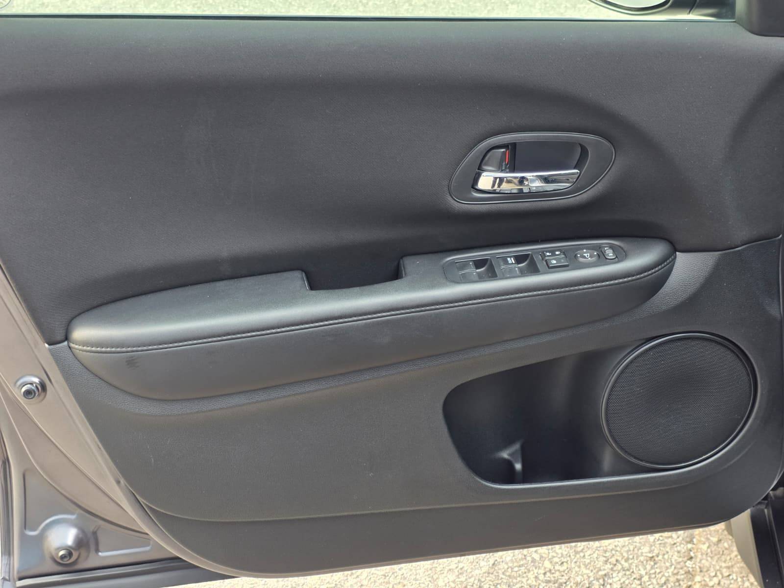 /akmautomotiveltd/2016-Honda-HR-V-9890404338558074.jpg