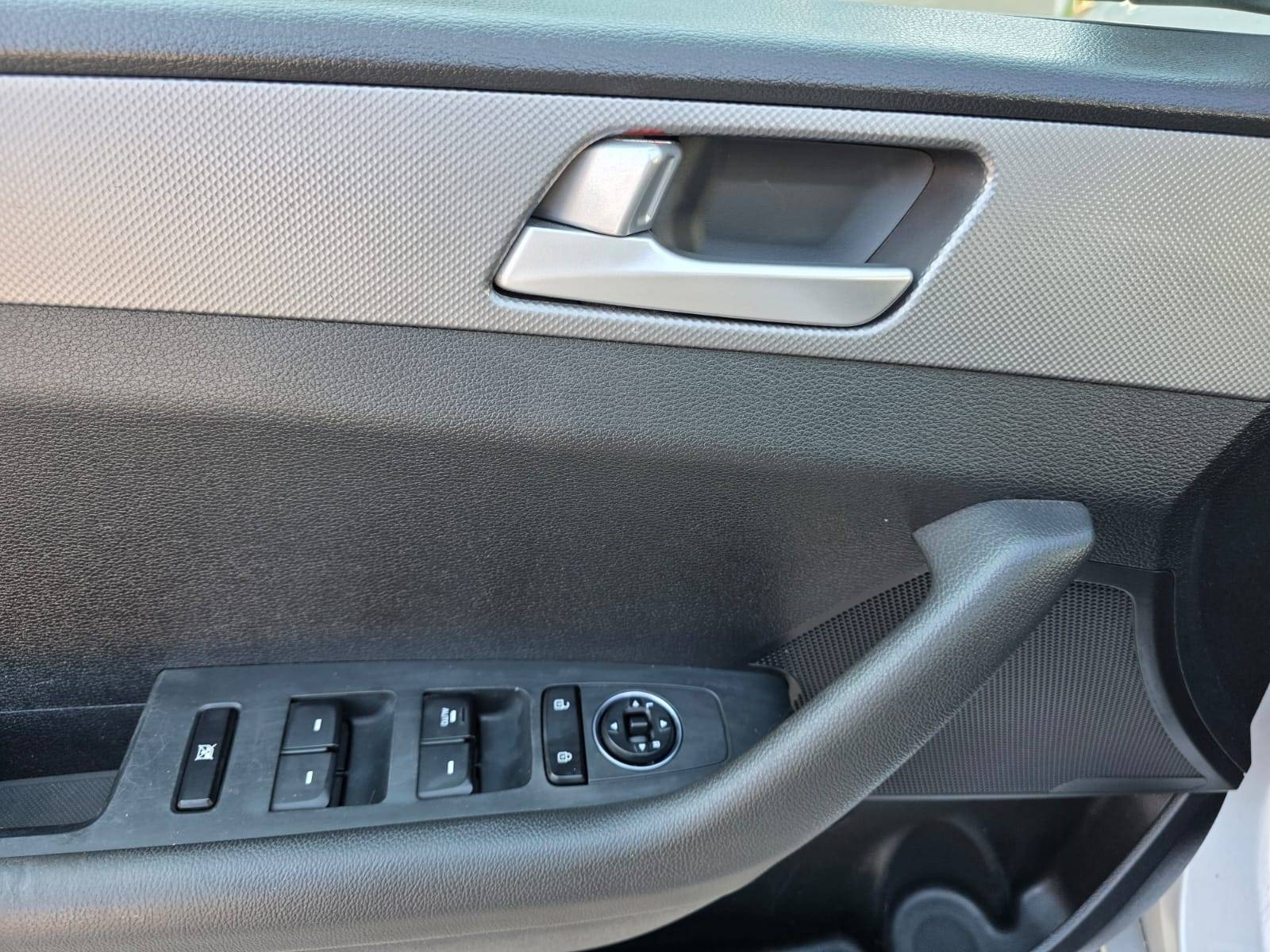 /akmautomotiveltd/2016-Hyundai-Sonata-059576193299016866.jpg