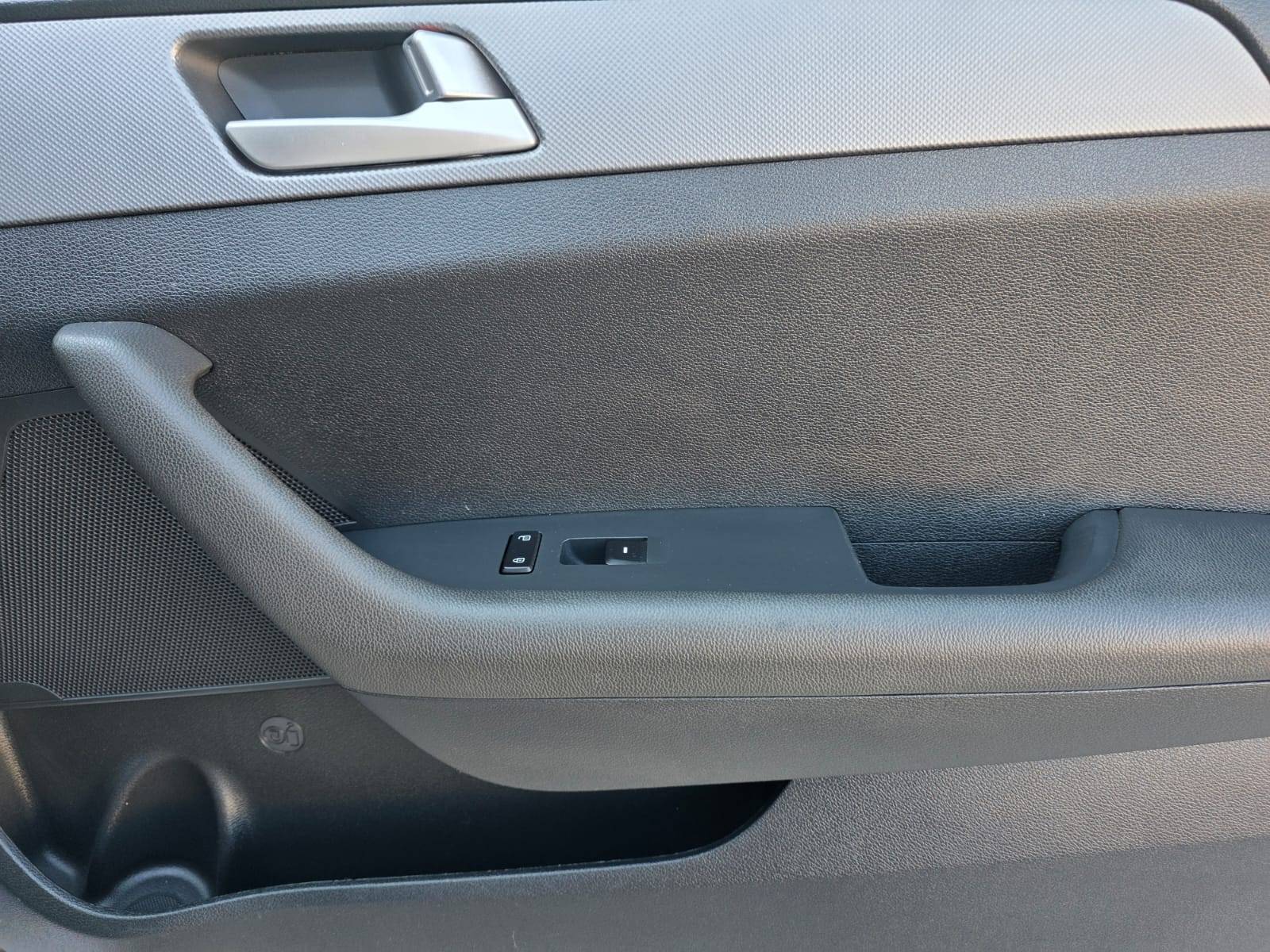 /akmautomotiveltd/2016-Hyundai-Sonata-2896447469814114.jpg