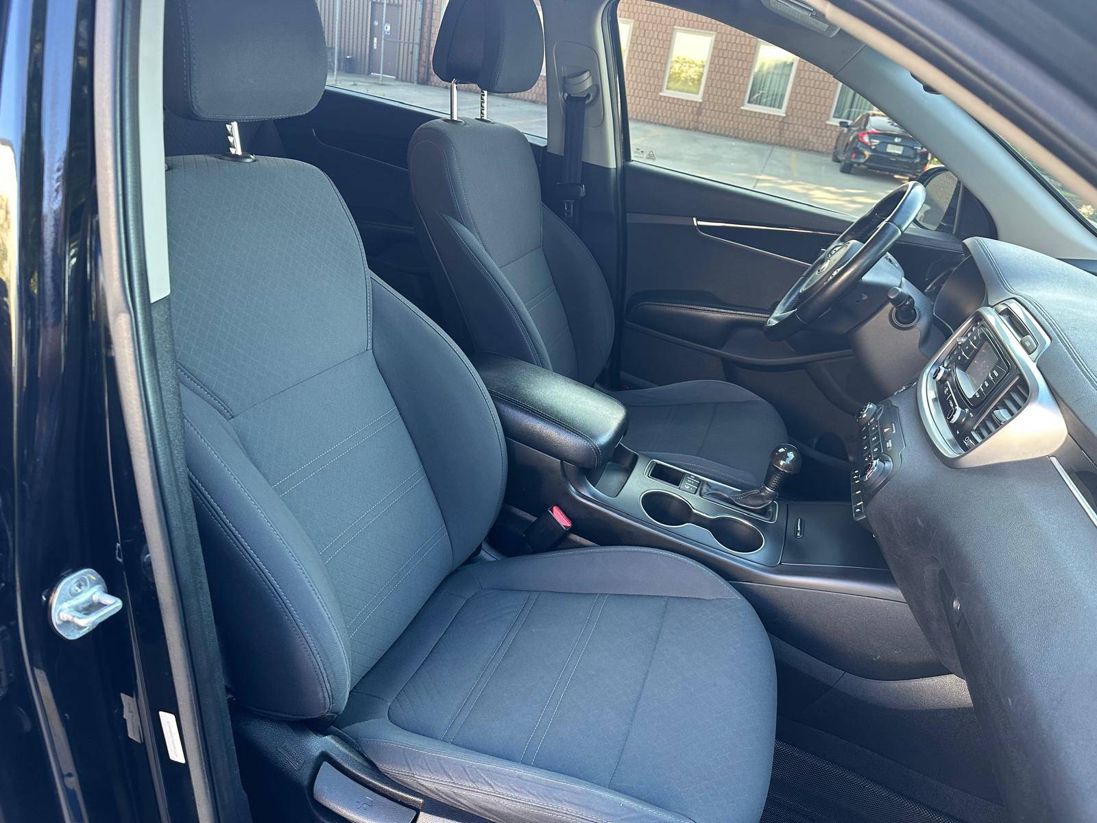 /akmautomotiveltd/2016-Kia-Sorento-10689344388175592.jpg