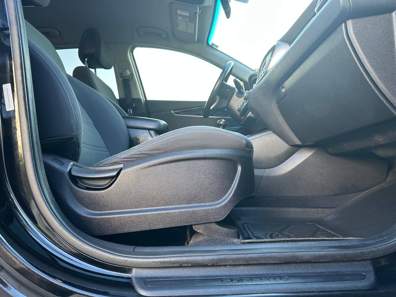 /akmautomotiveltd/2016-Kia-Sorento-13755420020263087.jpg